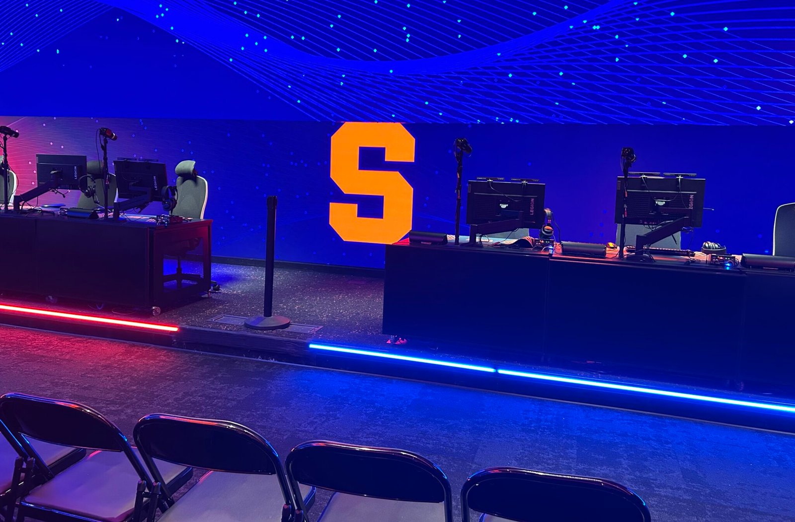 The Gaming & Esports Center gives both players and spectators a chance to enjoy the experience.